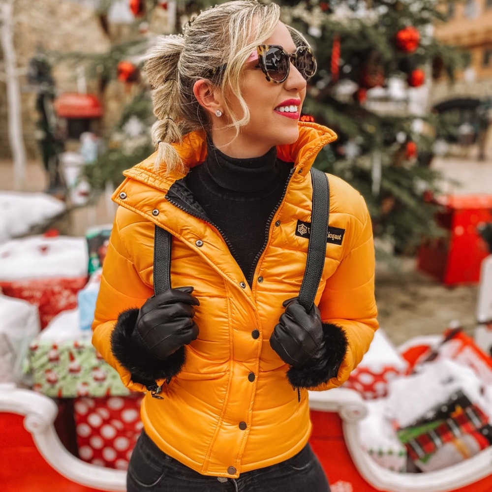 VEUVE CLICQUOT Size M/L Orange Puffer Coat RARE FIND